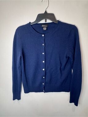 Preppy cashmere sweater